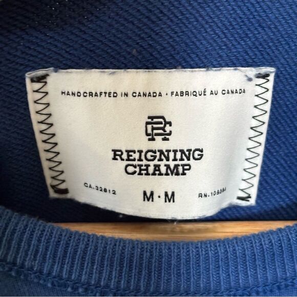 REIGNING CHAMP mens medium Blue Crewneck Sweatshirt midweight terry - Picture 3 of 9